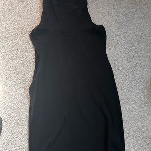 Black turtleneck Sleeveless Top